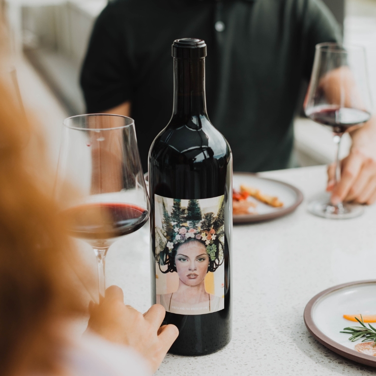 LIQ-Dining-Alternating